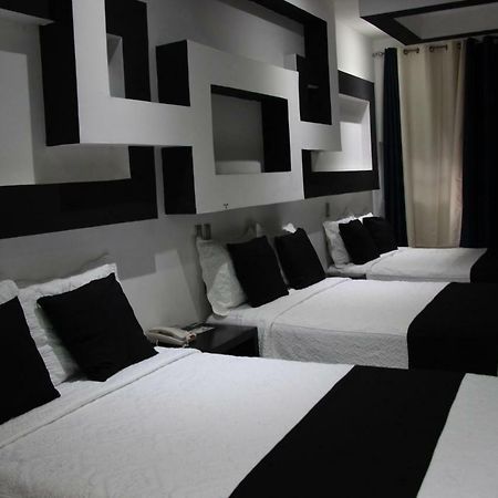 Hotel Dluxe Сан-Хуан-де-лос-Лагос Екстер'єр фото