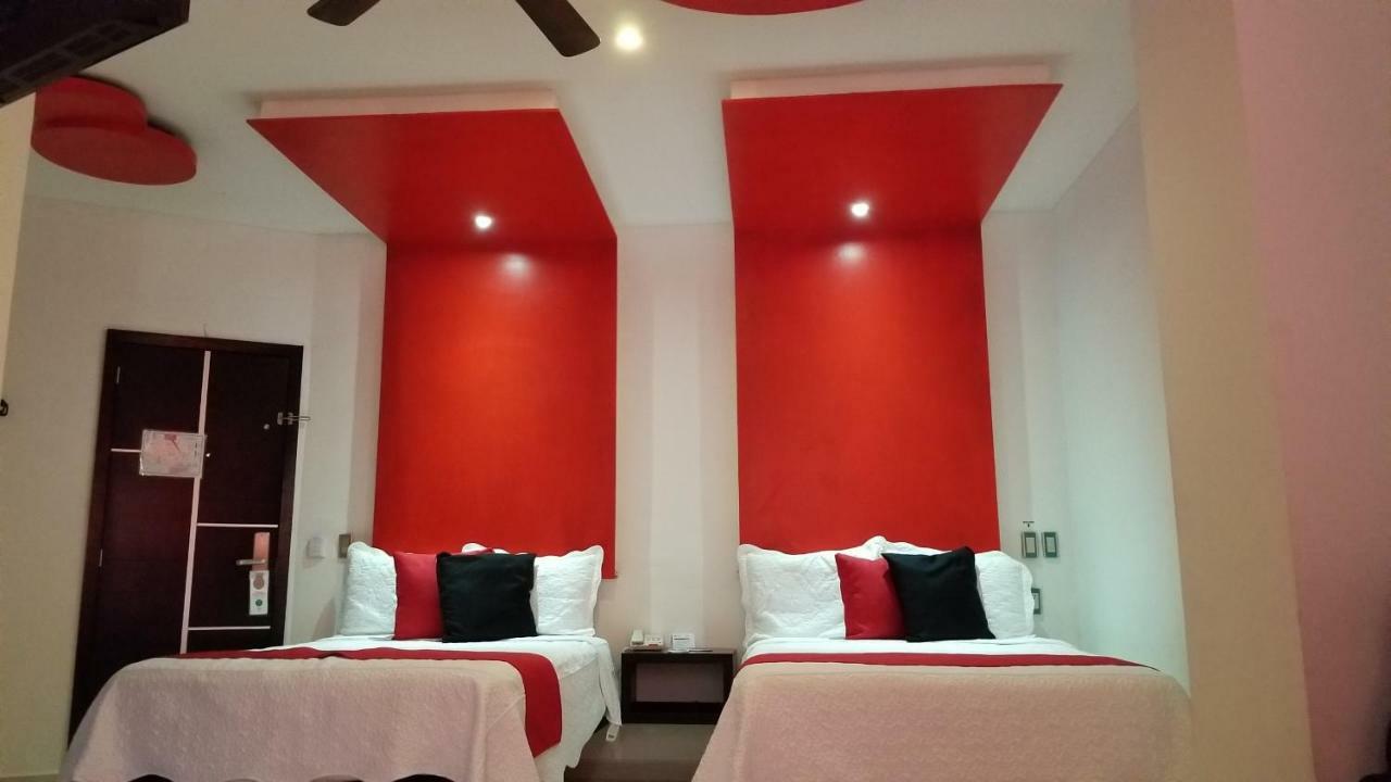 Hotel Dluxe Сан-Хуан-де-лос-Лагос Екстер'єр фото